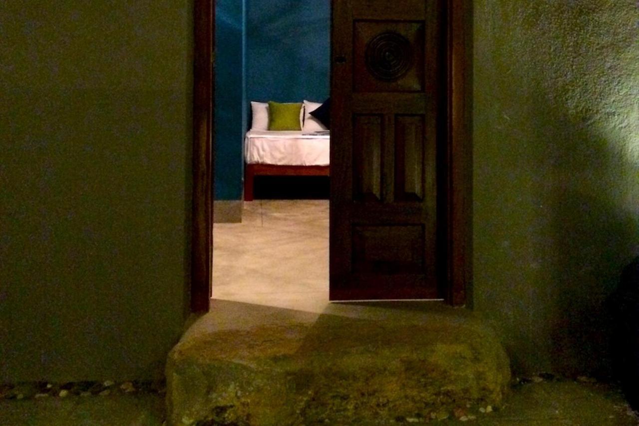 Casa Vana Hiriketiya ديكويلاّ تين المظهر الخارجي الصورة